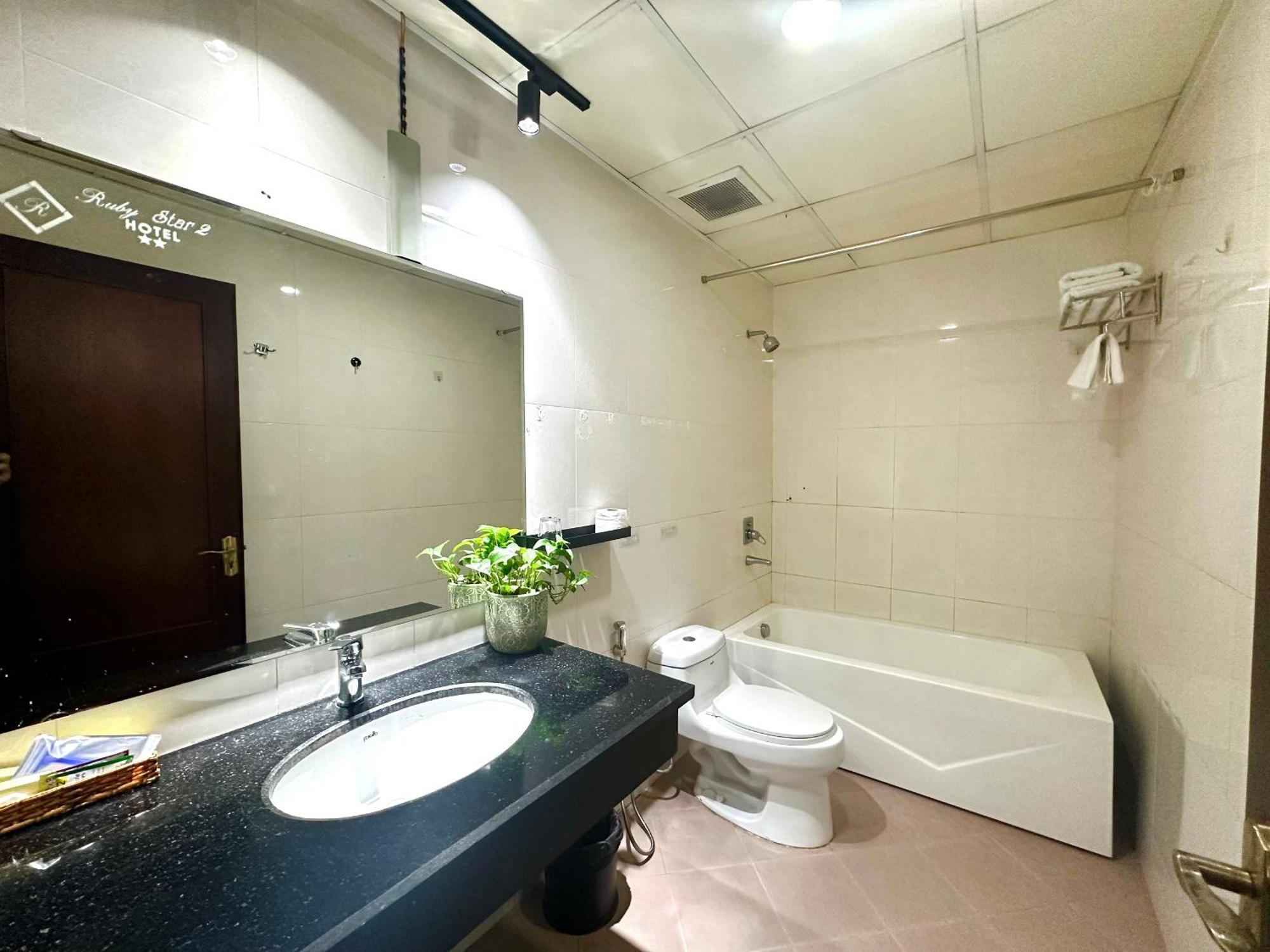 Ruby Star Hotel- Near Ben Thanh Market Ho Si Minh-város Kültér fotó